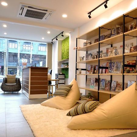 Breeze Hostel Pattaya Esterno foto